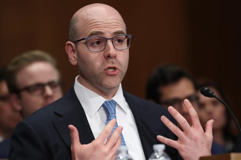 U.S. Fed’s Miran Says Policy Needs to Adjust to Stablecoin Boom That Could Reach $3T U.S. Fed's Miran Says Policy Needs to Adjust to Stablecoin Boom That Could Reach $3T