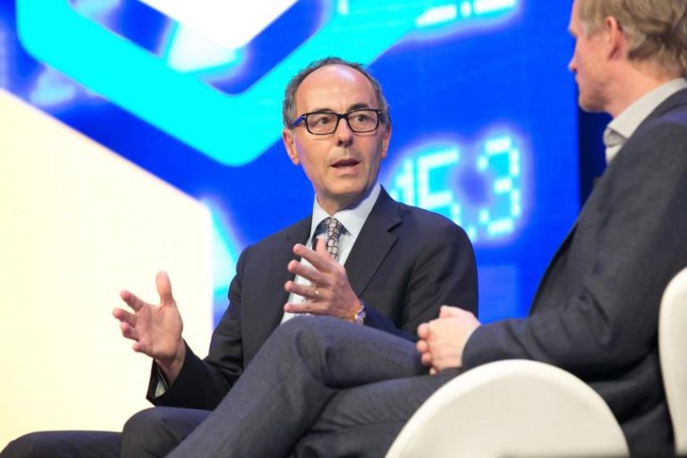 VanEck CEO Raises Concerns About Bitcoin’s Encryption and Privacy VanEck CEO Raises Concerns About Bitcoin's Encryption and Privacy