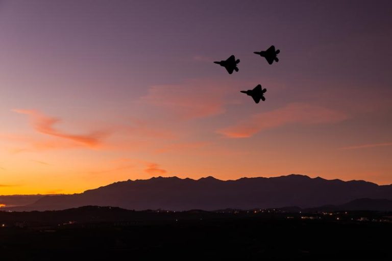 BTC recovers from early losses on hope for Iran ceasefire