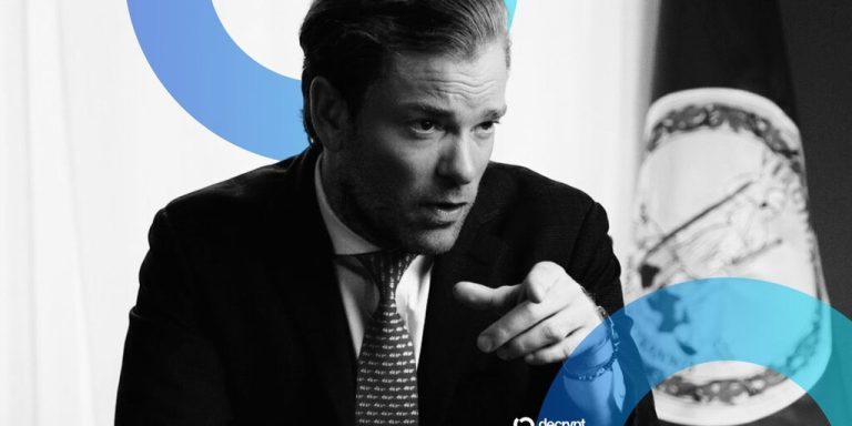 Kalshi Fines Meme Coin Candidate Mark Moran, Others for Betting on Their Own Elections Decrypt logo