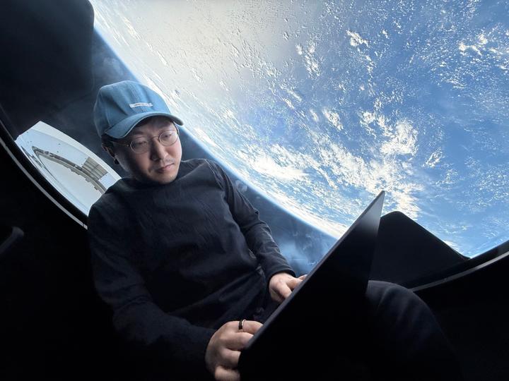 F2Pool founder who controls 11% of bitcoin’s hashrate to lead first SpaceX mission to Mars F2Pool founder who controls 11% of bitcoin's hashrate to lead first SpaceX mission to Mars